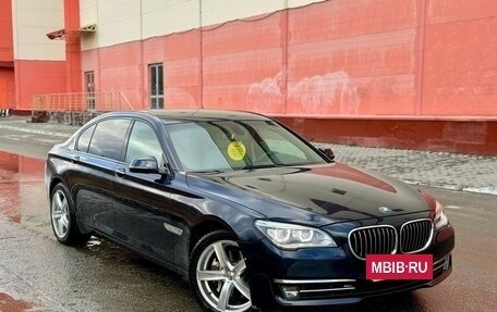 BMW 7 серия, 2014 год, 2 390 000 рублей, 3 фотография