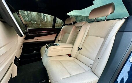 BMW 7 серия, 2014 год, 2 390 000 рублей, 17 фотография