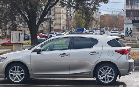 Lexus CT I рестайлинг, 2018 год, 2 650 000 рублей, 4 фотография