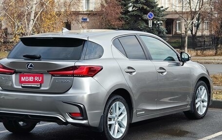 Lexus CT I рестайлинг, 2018 год, 2 650 000 рублей, 9 фотография