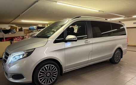 Mercedes-Benz V-Класс, 2019 год, 5 699 999 рублей, 3 фотография