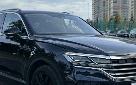 Volkswagen Touareg III, 2019 год, 4 550 000 рублей, 5 фотография