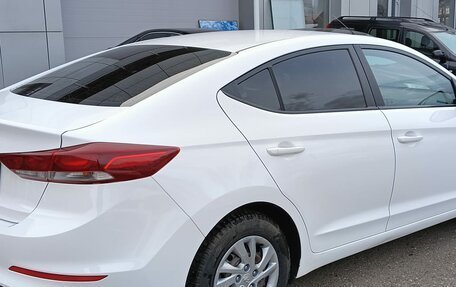 Hyundai Elantra VI рестайлинг, 2016 год, 1 500 000 рублей, 5 фотография