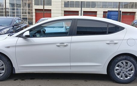 Hyundai Elantra VI рестайлинг, 2016 год, 1 500 000 рублей, 2 фотография