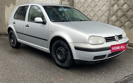 Volkswagen Golf IV, 2001 год, 300 000 рублей, 2 фотография