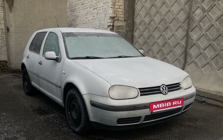 Volkswagen Golf IV, 2001 год, 300 000 рублей, 3 фотография