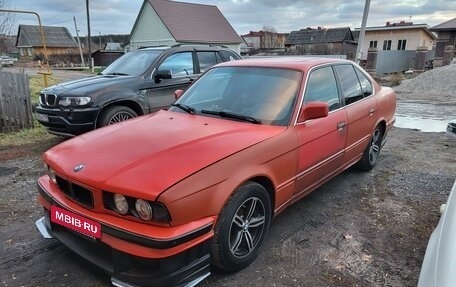 BMW 5 серия, 1990 год, 250 000 рублей, 1 фотография