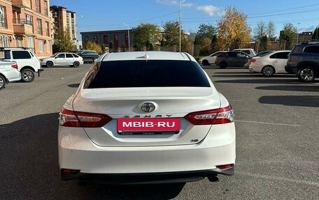 Toyota Camry, 2018 год, 3 300 000 рублей, 5 фотография