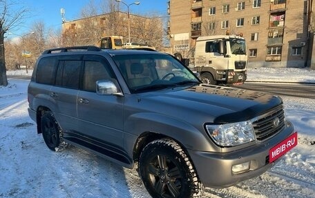 Toyota Land Cruiser 100 рестайлинг 2, 2003 год, 2 400 000 рублей, 2 фотография