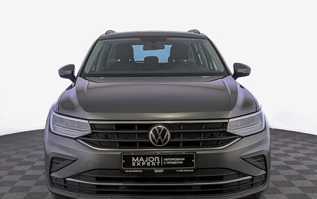 Volkswagen Tiguan II, 2021 год, 2 290 000 рублей, 2 фотография