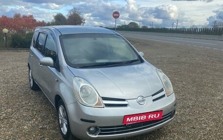 Nissan Note II рестайлинг, 2005 год, 500 000 рублей, 2 фотография