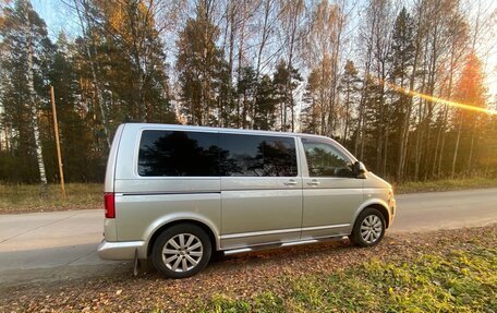 Volkswagen Multivan T5, 2010 год, 2 000 000 рублей, 4 фотография