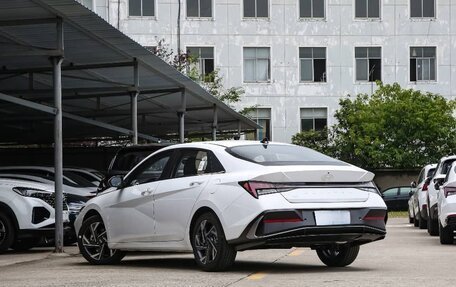 Hyundai Elantra, 2024 год, 2 190 000 рублей, 4 фотография