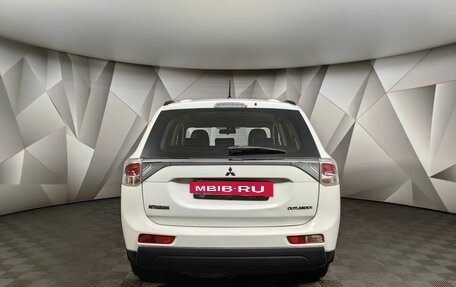 Mitsubishi Outlander III рестайлинг 3, 2012 год, 1 148 000 рублей, 8 фотография