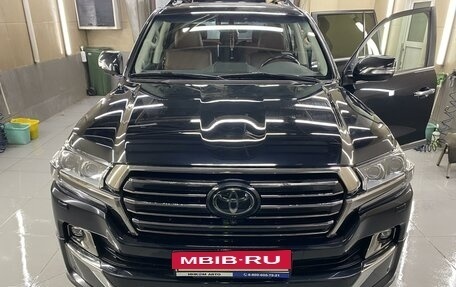 Toyota Land Cruiser 200, 2018 год, 8 000 000 рублей, 2 фотография