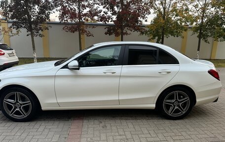 Mercedes-Benz C-Класс, 2018 год, 3 000 000 рублей, 17 фотография