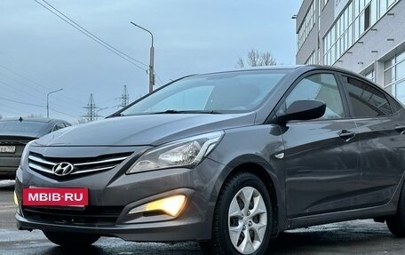 Hyundai Solaris II рестайлинг, 2015 год, 1 200 000 рублей, 3 фотография