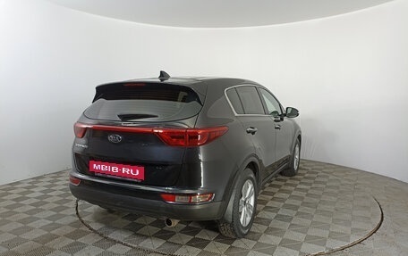 KIA Sportage IV рестайлинг, 2018 год, 2 343 000 рублей, 5 фотография