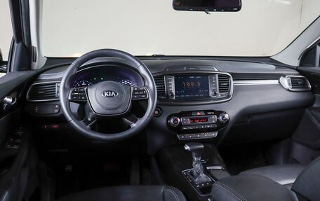 KIA Sorento III Prime рестайлинг, 2019 год, 3 249 000 рублей, 6 фотография