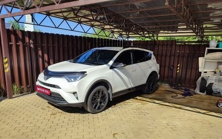 Toyota RAV4, 2018 год, 3 580 000 рублей, 1 фотография