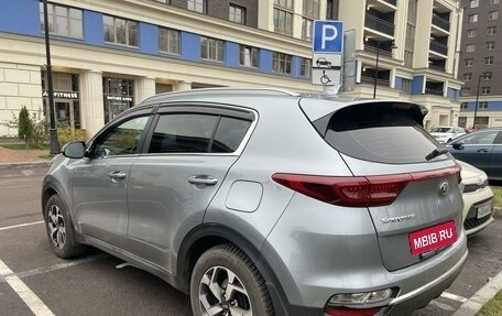 KIA Sportage IV рестайлинг, 2019 год, 2 700 000 рублей, 4 фотография