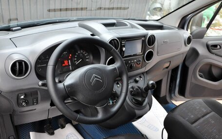 Citroen Berlingo II рестайлинг, 2011 год, 700 000 рублей, 9 фотография