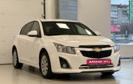 Chevrolet Cruze II, 2013 год, 890 000 рублей, 3 фотография