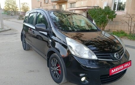 Nissan Note II рестайлинг, 2010 год, 900 000 рублей, 2 фотография