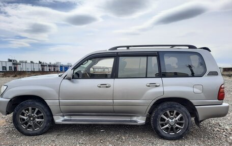 Toyota Land Cruiser 100 рестайлинг 2, 2002 год, 2 000 000 рублей, 4 фотография