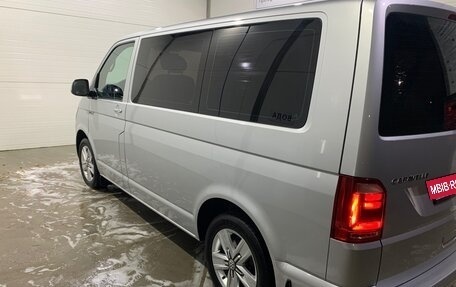 Volkswagen Caravelle T6 рестайлинг, 2017 год, 3 000 000 рублей, 7 фотография