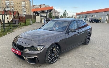 BMW 3 серия, 2013 год, 1 950 000 рублей, 1 фотография