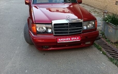 Mercedes-Benz W124, 1992 год, 250 000 рублей, 1 фотография