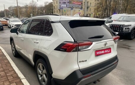 Toyota RAV4, 2019 год, 3 179 000 рублей, 5 фотография