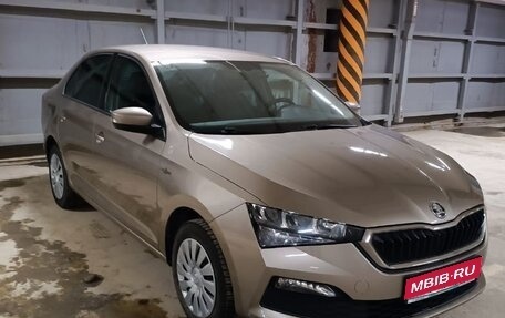 Skoda Rapid II, 2020 год, 1 680 000 рублей, 1 фотография