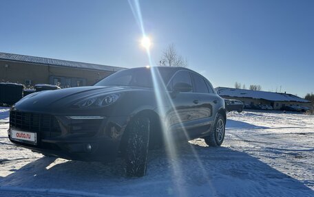 Porsche Macan I рестайлинг, 2015 год, 3 950 000 рублей, 2 фотография