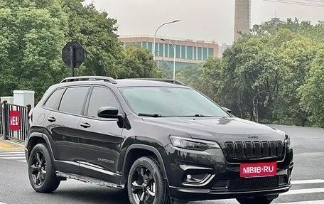 Jeep Cherokee, 2020 год, 2 400 000 рублей, 2 фотография