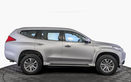 Mitsubishi Pajero Sport III рестайлинг, 2018 год, 3 250 000 рублей, 4 фотография