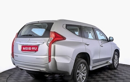 Mitsubishi Pajero Sport III рестайлинг, 2018 год, 3 250 000 рублей, 5 фотография