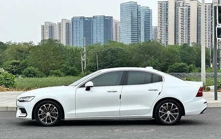 Volvo S60 III, 2021 год, 2 500 006 рублей, 4 фотография