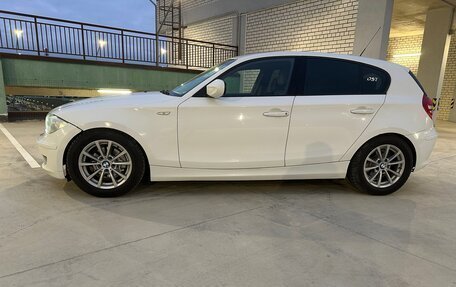 BMW 1 серия, 2010 год, 699 998 рублей, 8 фотография