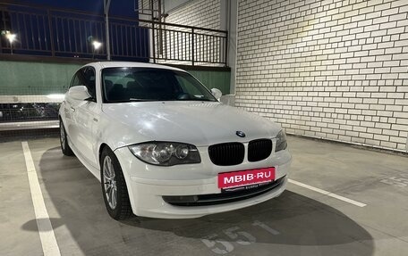 BMW 1 серия, 2010 год, 699 998 рублей, 11 фотография