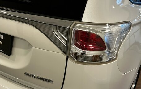 Mitsubishi Outlander III рестайлинг 3, 2013 год, 1 920 000 рублей, 8 фотография