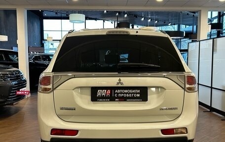 Mitsubishi Outlander III рестайлинг 3, 2013 год, 1 920 000 рублей, 3 фотография