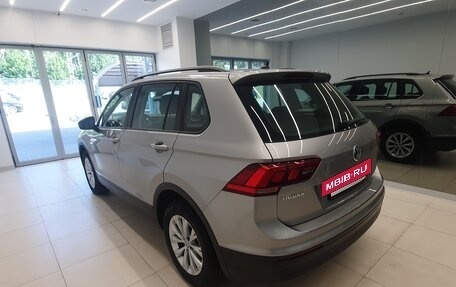 Volkswagen Tiguan II, 2020 год, 2 855 000 рублей, 6 фотография