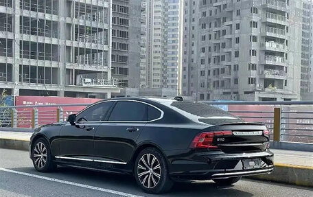 Volvo S90 II рестайлинг, 2020 год, 3 100 006 рублей, 5 фотография