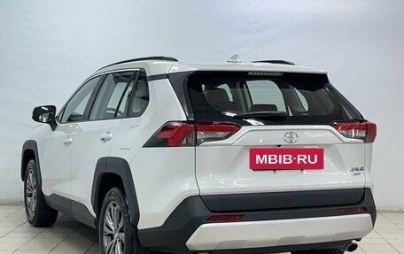 Toyota RAV4, 2024 год, 4 899 000 рублей, 6 фотография