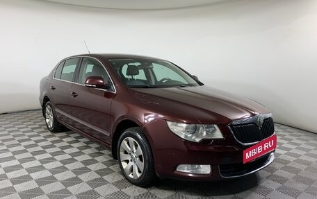 Skoda Superb III рестайлинг, 2009 год, 800 000 рублей, 3 фотография