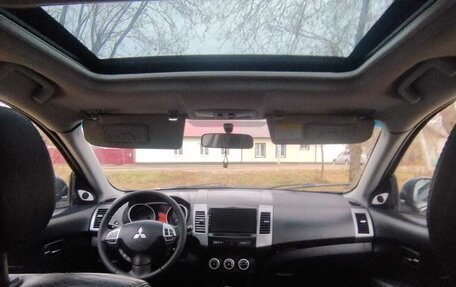 Mitsubishi Outlander III рестайлинг 3, 2008 год, 955 000 рублей, 10 фотография