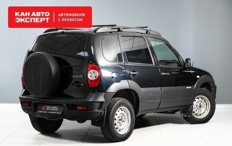 Chevrolet Niva I рестайлинг, 2018 год, 820 000 рублей, 3 фотография