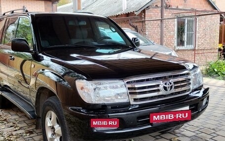 Toyota Land Cruiser 100 рестайлинг 2, 2005 год, 2 180 000 рублей, 6 фотография